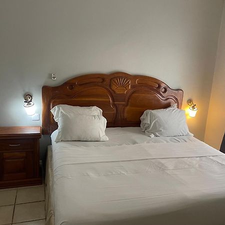 Summer Grove Villa Кололі Екстер'єр фото