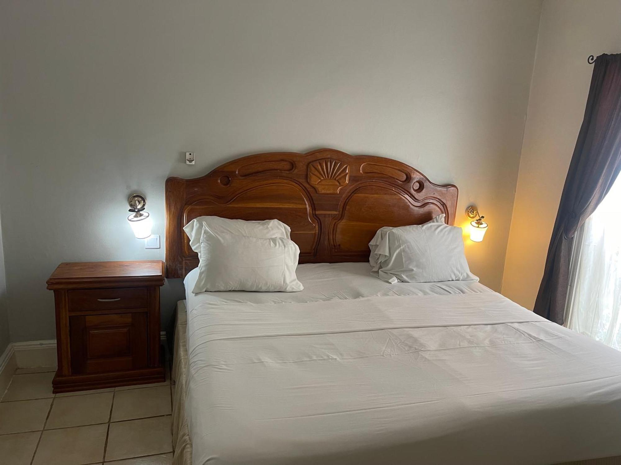 Summer Grove Villa Кололі Екстер'єр фото