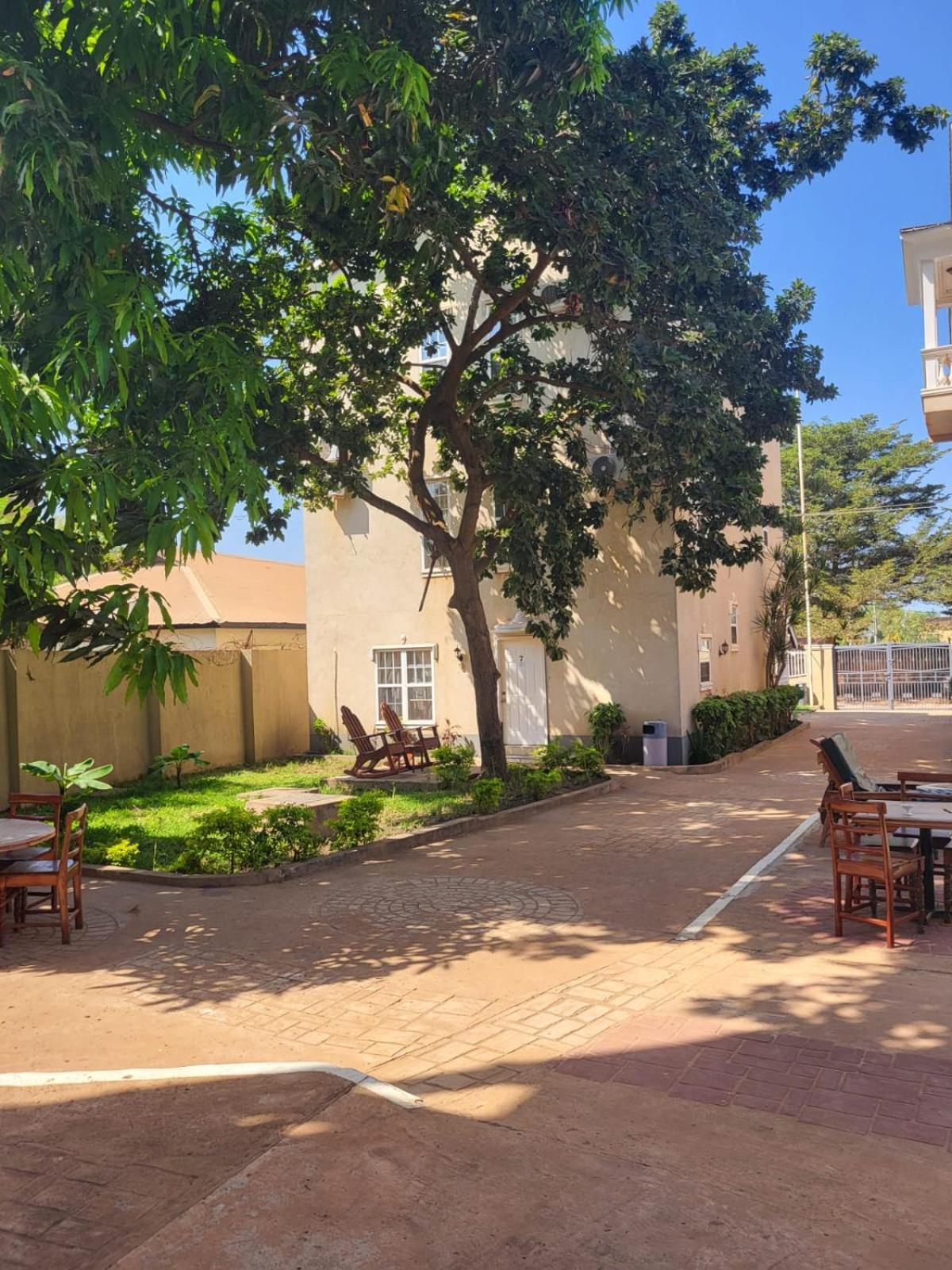 Summer Grove Villa Кололі Екстер'єр фото